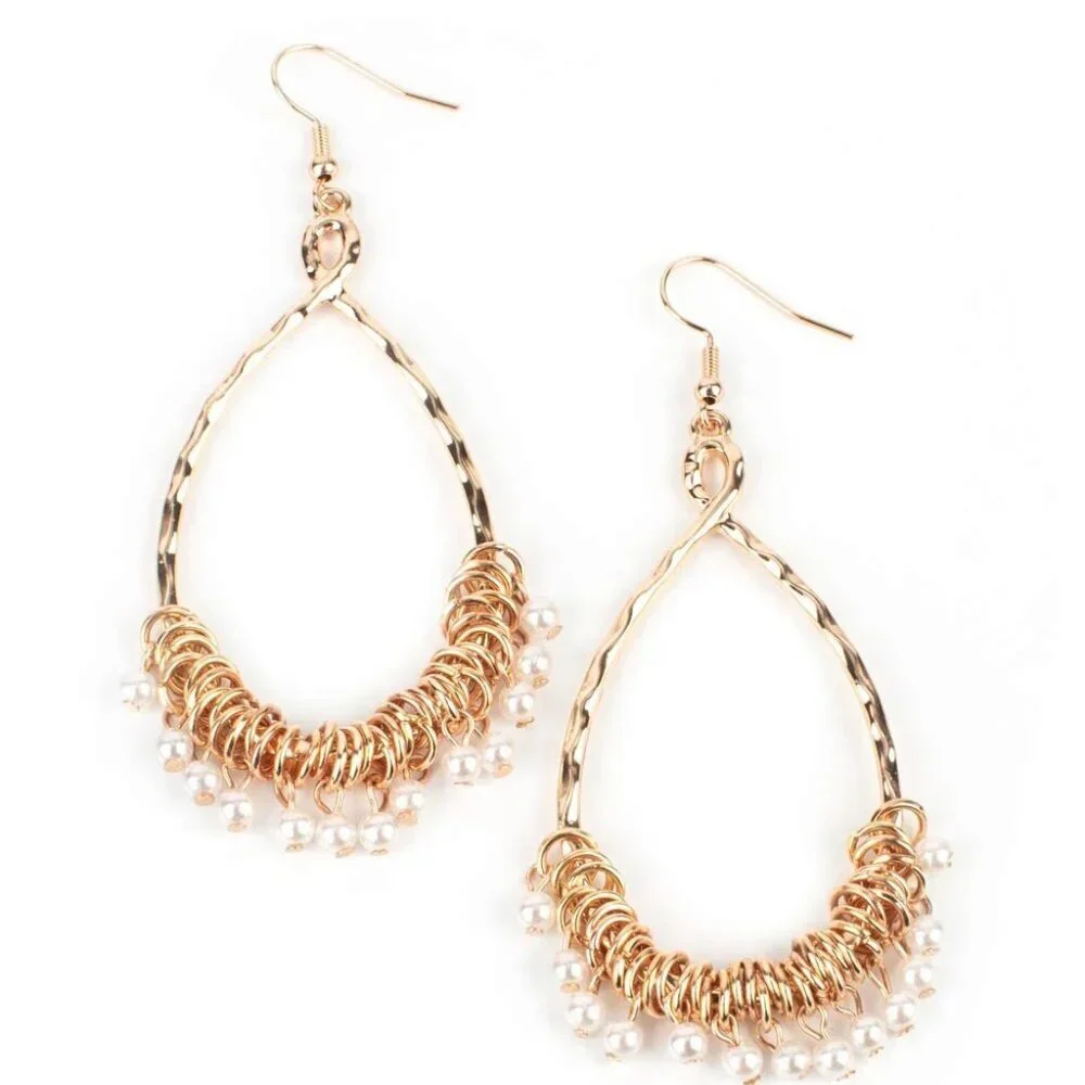 Paparazzi Jewelry Accessories - Retro Ringleader - Gold Earrings - Vintage